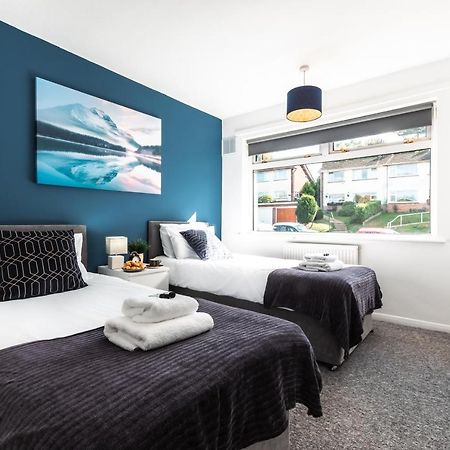 3 Bedrooms House Ideal For Long Stays! サウサンプトン エクステリア 写真