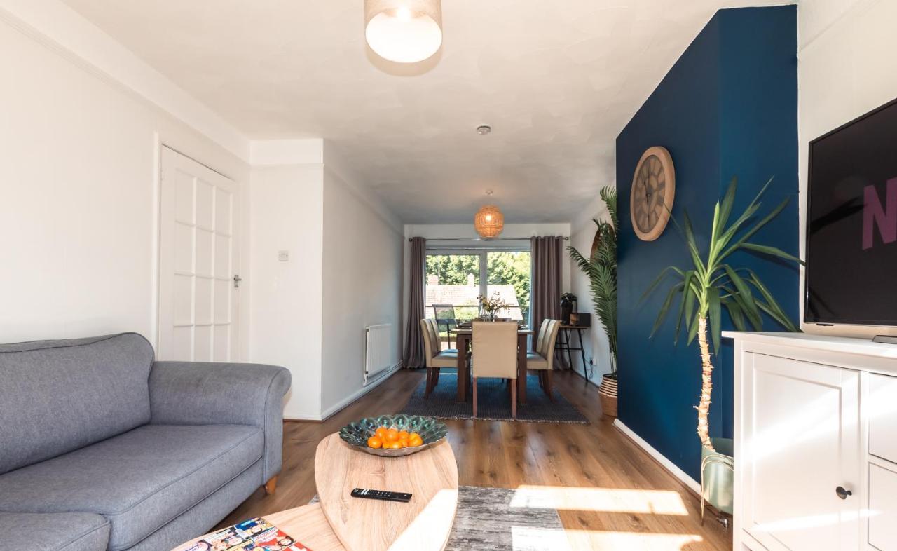 3 Bedrooms House Ideal For Long Stays! サウサンプトン エクステリア 写真